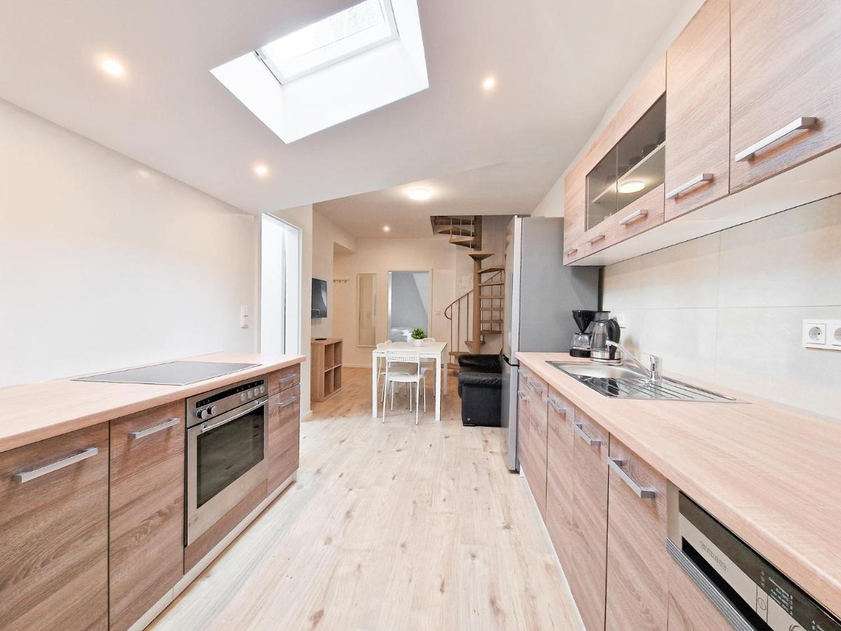 Raj Living - 1 Or 3 Room Apartments - 20 Min Messe Dus And Old Town Dus Dusseldorf Exterior photo