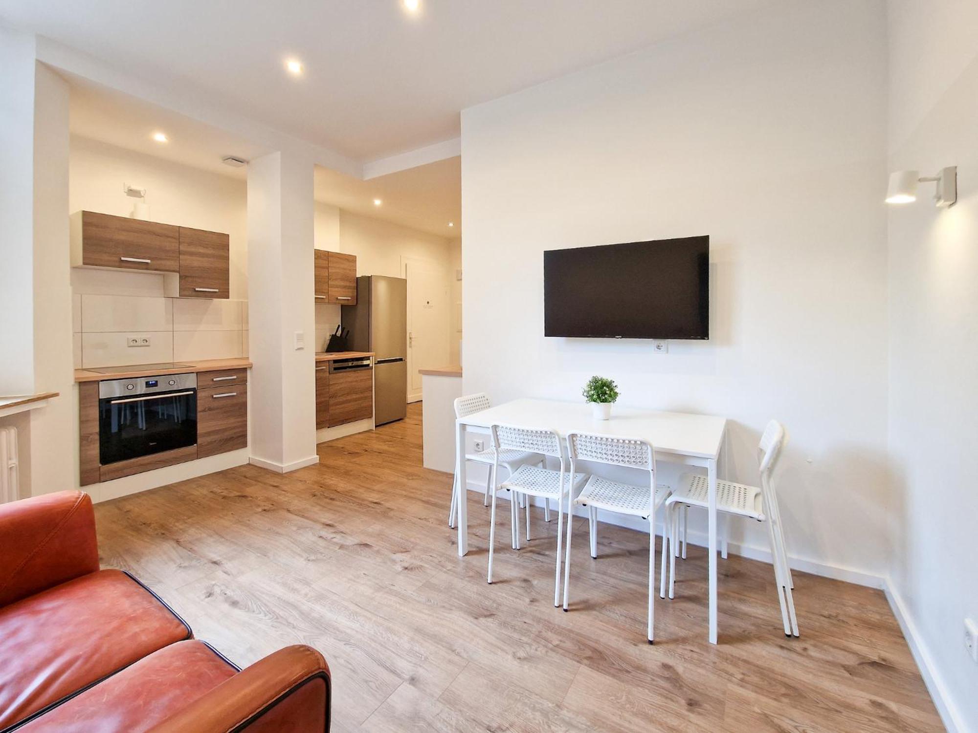 Raj Living - 1 Or 3 Room Apartments - 20 Min Messe Dus And Old Town Dus Dusseldorf Exterior photo
